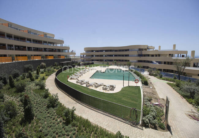 Flat with Large Terrace and Modern Style in Fuengirola 1