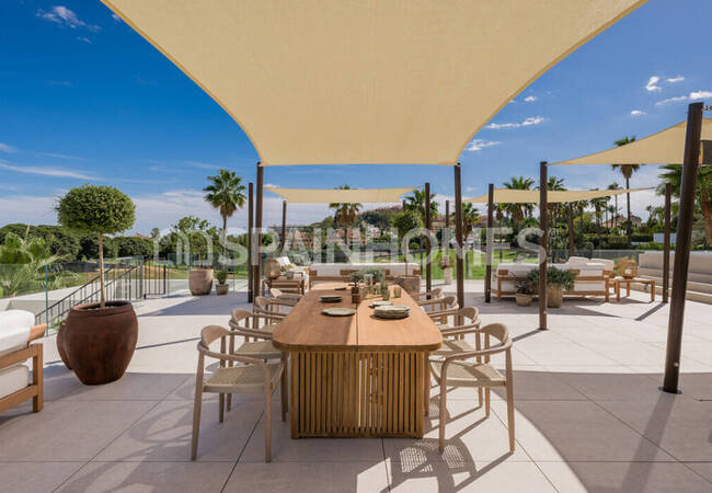 Luxury Villa with Pool Near Sea in Marbella 21