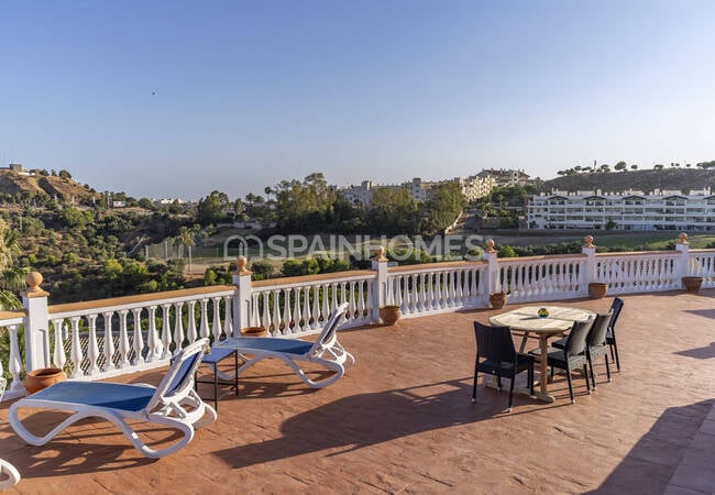 Montealto Benalmadena'da Havuzlu Şık Villa 5