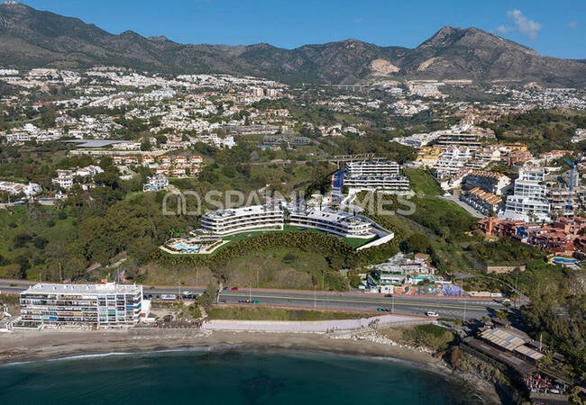 شقق في مجمع مع مسبح بالقرب من البحر في بينالمادينا 4