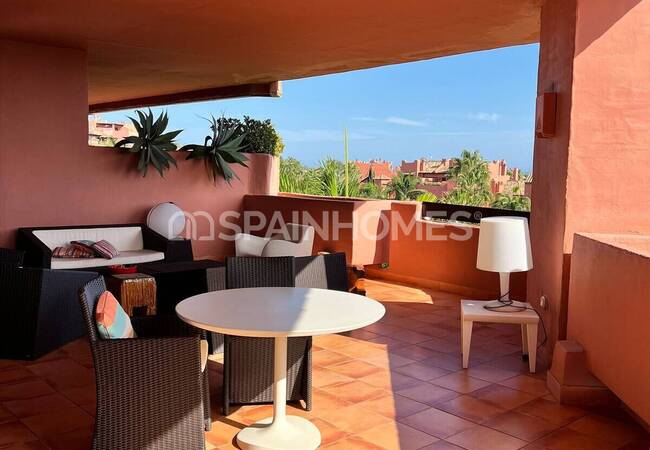 Апартаменты рядом с пляжем бассейном и парковкой в Эстепоне 2