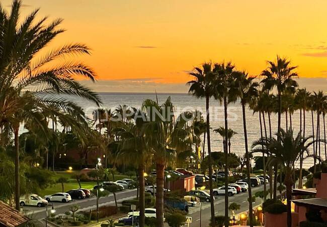 Апартаменты рядом с пляжем бассейном и парковкой в Эстепоне 5