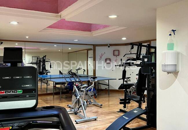 Апартаменты рядом с пляжем бассейном и парковкой в Эстепоне 7