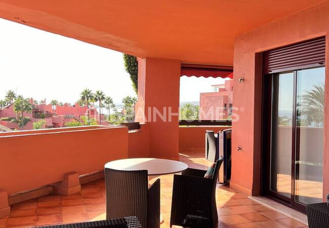 Апартаменты рядом с пляжем бассейном и парковкой в Эстепоне 4