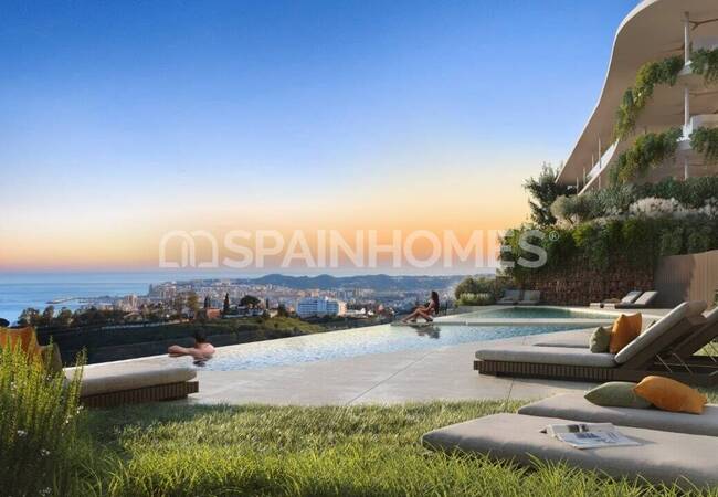 Málaga Fuengirola’da Havuzlu Sitede Teraslı 2+1 Daire 2