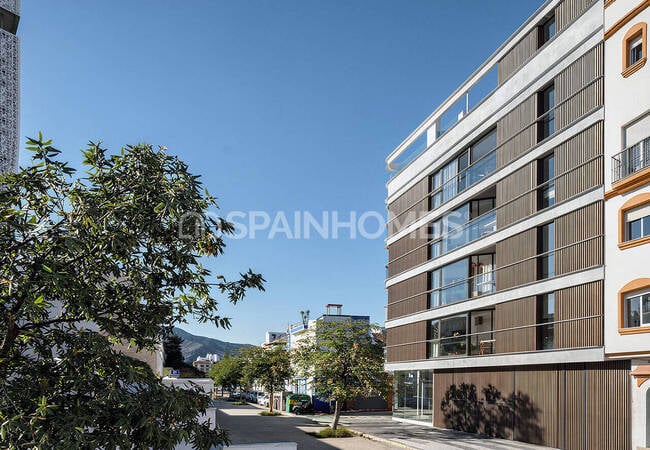 شقق أنيقة في مجمع سكني مع مسبح في إستيبونا 1