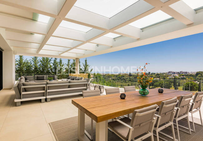 Luxurious Sea and Golf Views Villa with Pool in Benahavís 4