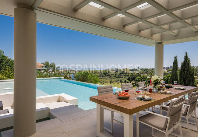 Luxurious Sea and Golf Views Villa with Pool in Benahavís 5