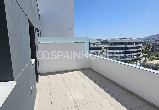Apartamento De 3 Dormitorios Frente Al Mar En Torremolinos Málaga 11