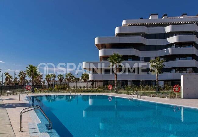 Apartamento De 3 Dormitorios Frente Al Mar En Torremolinos Málaga 6