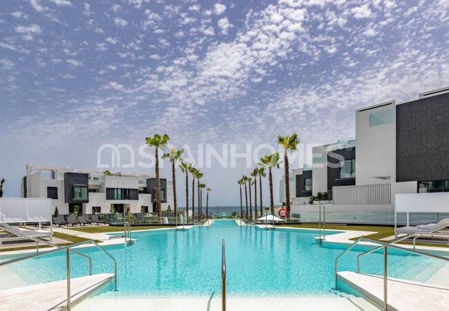 Casa Adosada Frente Al Mar Con Las Mejores Comodidades En Estepona 4