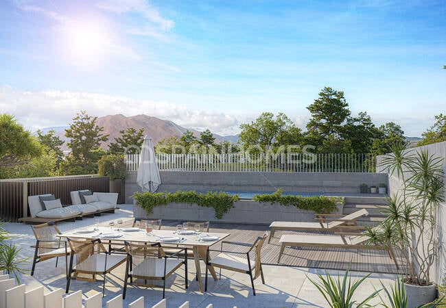 Estepona'da Havuzlu Site İçinde Deniz Manzaralı Daireler 4