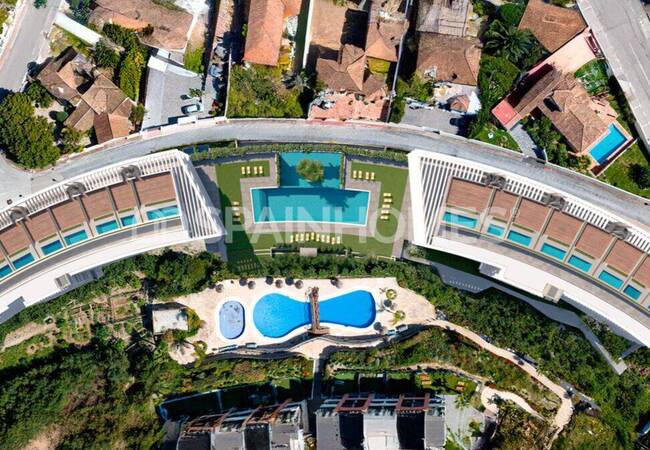 Stunning Sea View Apartments with Rich Amenities in Manilva 8