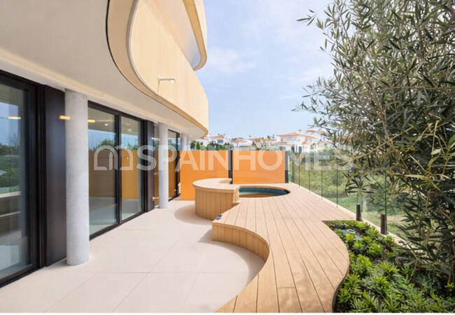 Квартира с видом на море и общим бассейном в Фуэнхироле 2