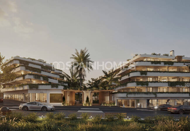 Marbella'da Ortak Havuzlu ve Deniz Manzaralı Daireler