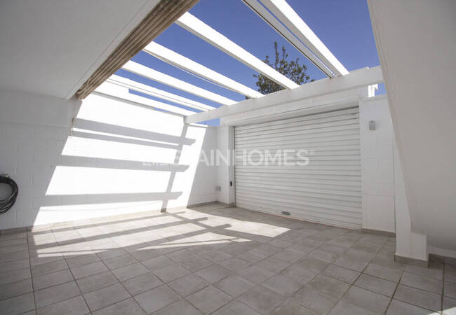 Sea View Townhouses with Shared Pool in Benalmádena 9