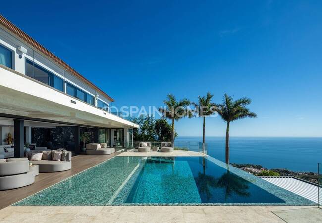 Freistehende Villa Mit Atemberaubendem Meerblick In Benalmádena 2