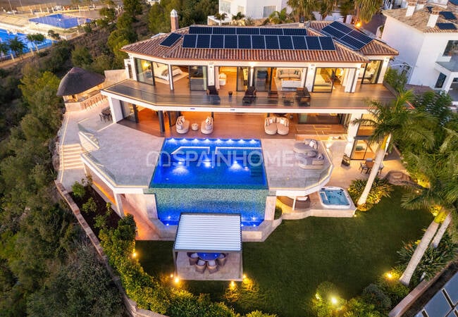 Freistehende Villa Mit Atemberaubendem Meerblick In Benalmádena 4