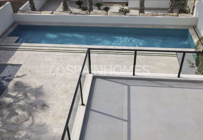 Chalet Independiente Con Diseño Elegante En Quesada Alicante 6
