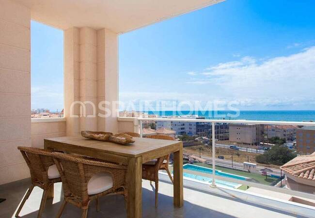Apartments in the City Center of Santa Pola with Sea View