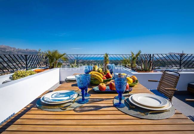 Villen Mit Meerblick Umgeben Von Natur In Polop