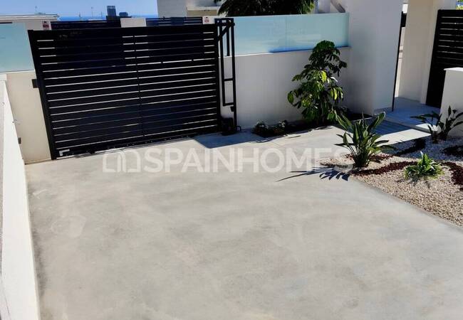 Alicante Polop'ta Sahile Yakın Deniz Manzaralı Müstakil Villalar 18