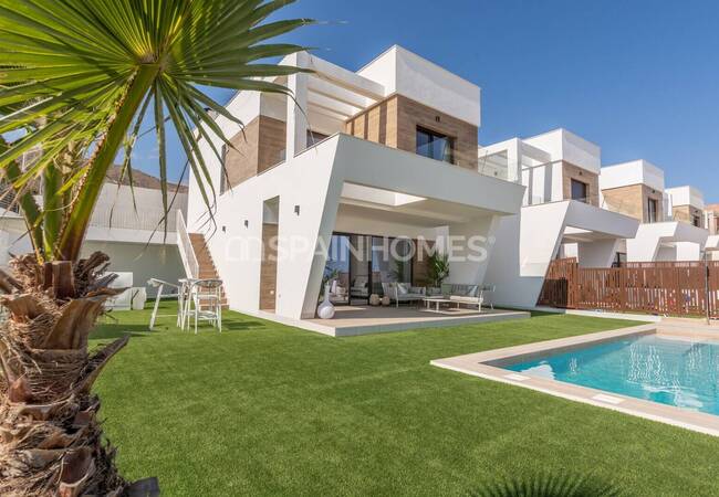 Alicante’de Sahile Yakın Müstakil Villalar 1