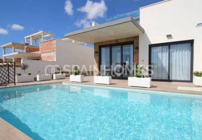 Отличные Виллы с Личным Садом и Бассейном в Ориуэле 3