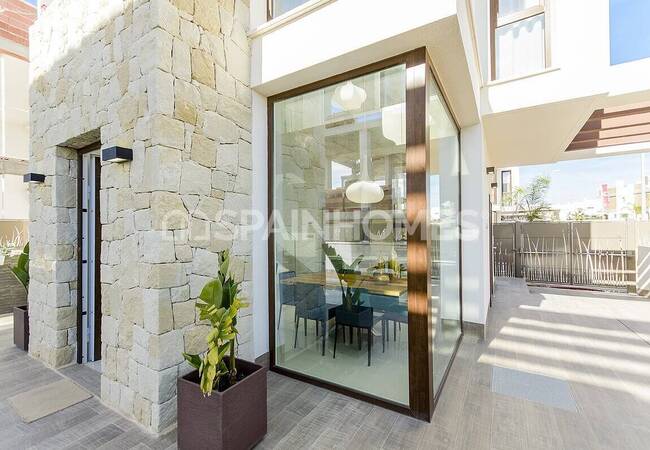 Exclusivos Chalets De 3 Dormitorios En La Costa Blanca 16
