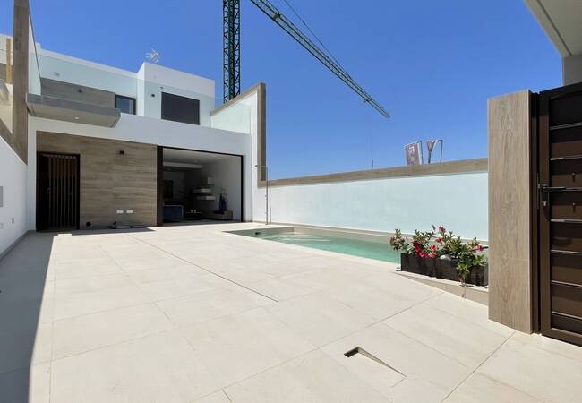 New Detached Houses for Sale in Benijófar, Alicante 1