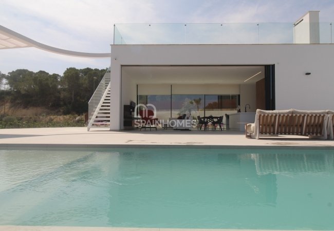 Costa Blanca'da Tam Donanımlı Satışa Hazır Villa 5