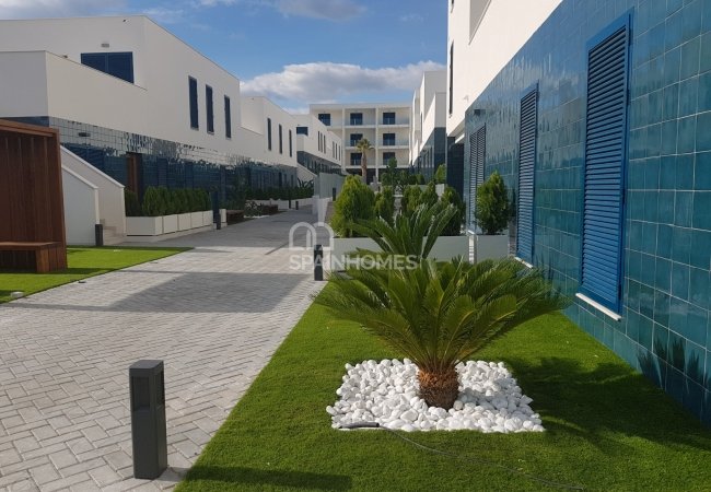 Ready to Move-in Apartments for Sale in Playa Flamenca