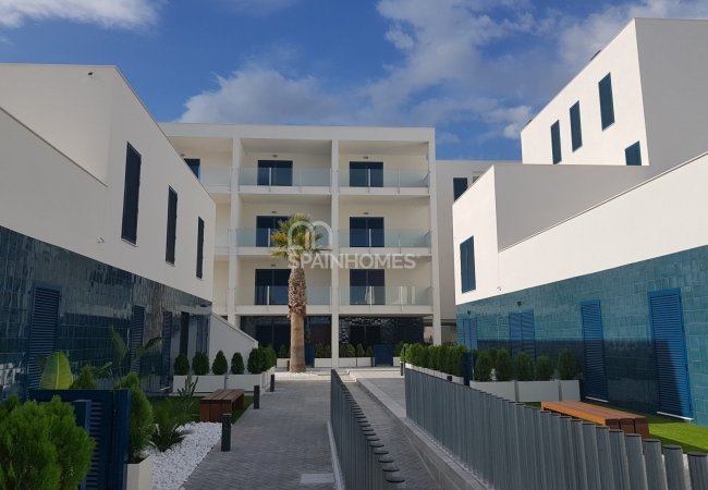 Ready to Move-in Apartments for Sale in Playa Flamenca