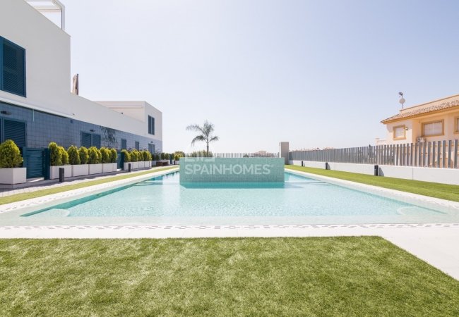 Ready to Move-in Apartments for Sale in Playa Flamenca