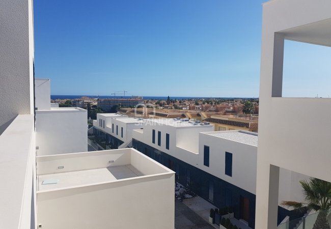Ready to Move-in Apartments for Sale in Playa Flamenca