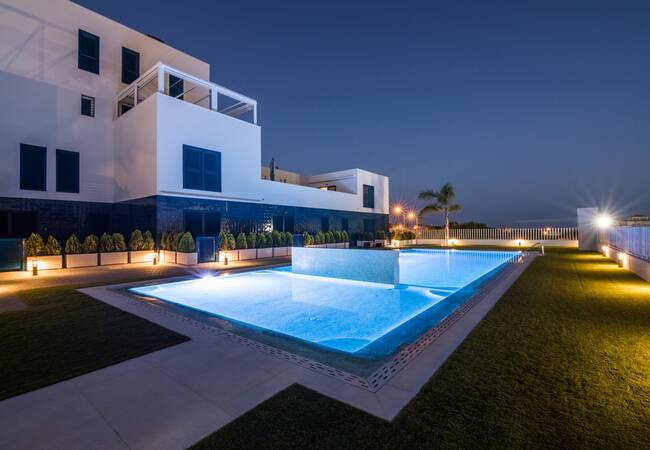 Ready to Move-in Apartments for Sale in Playa Flamenca 1