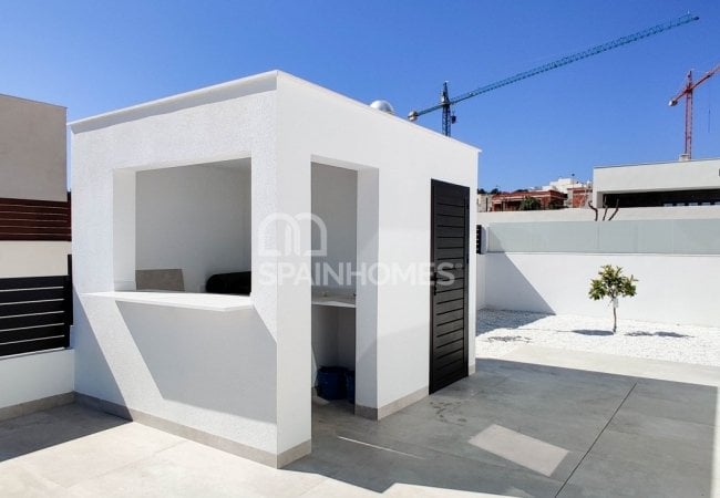 Polop Valencia'da Modern Tasarımlı Aydınlık Villalar