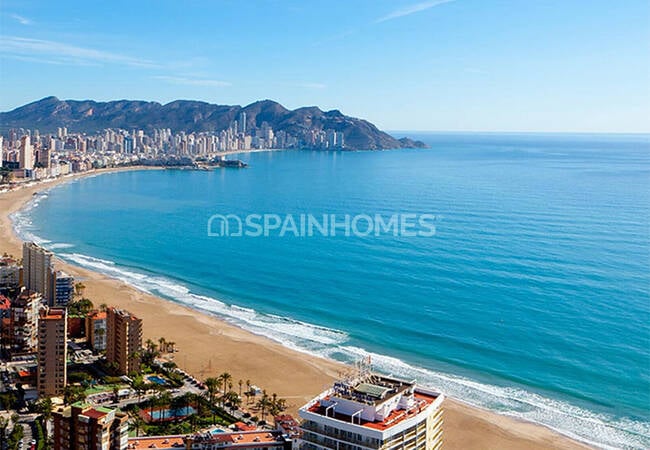 Luxury Real Estate with Panoramic Sea Views in Benidorm 15