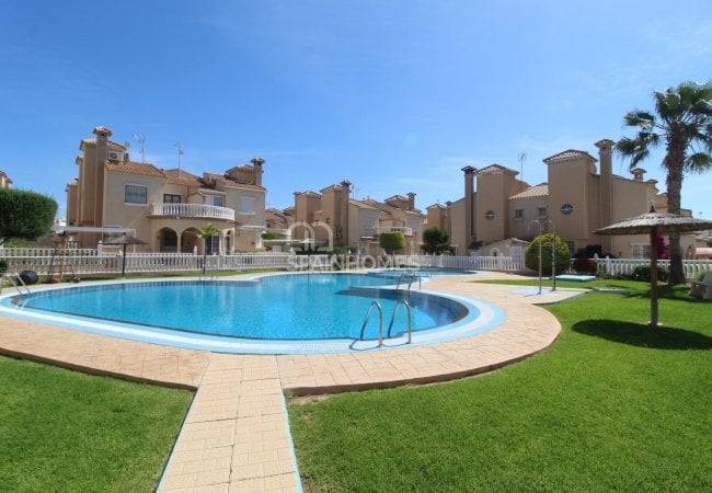 Дом в Средиземноморском Стиле на Продажу в Ориуэла-Коста 2