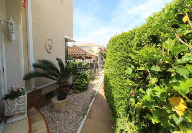 Дом в Средиземноморском Стиле на Продажу в Ориуэла-Коста 8