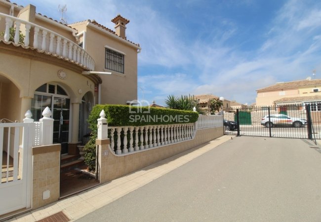 Дом в Средиземноморском Стиле на Продажу в Ориуэла-Коста 10