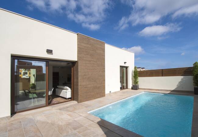 Single Storey Villa with Private Pool in Los Montesinos