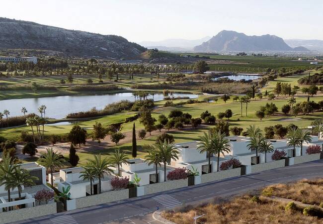 Algorfa İspanya'da Golf Sahasında Çağdaş Tasarımlı Villalar