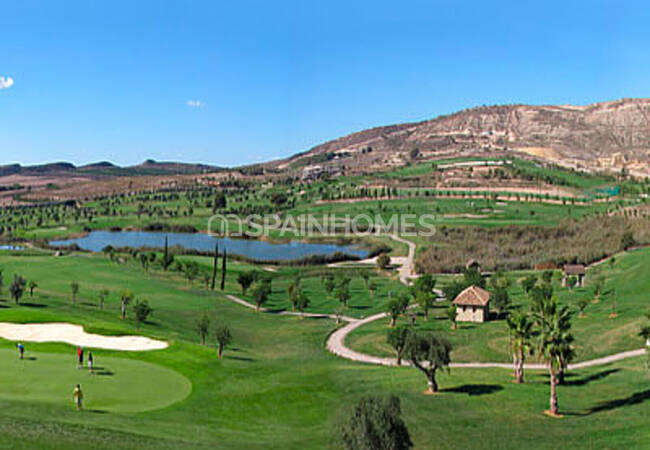 Algorfa İspanya'da Golf Sahasında Çağdaş Tasarımlı Villalar 7