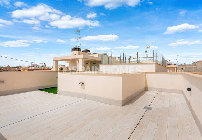 Alicante Torrevieja'da Havuzlu Site İçinde Modern Daireler 5