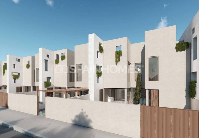 Centrally-located Townhouses with Private Pools in Rojales 2