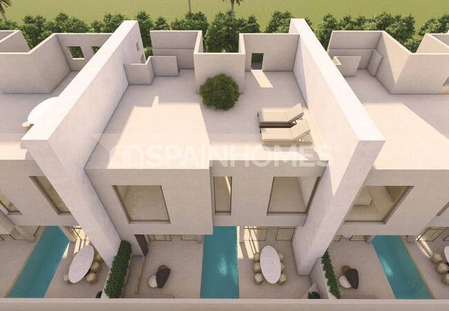 Centrally-located Townhouses with Private Pools in Rojales 4