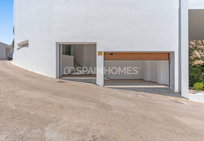 Elegant Property with Private Pool in Altea Alicante 4