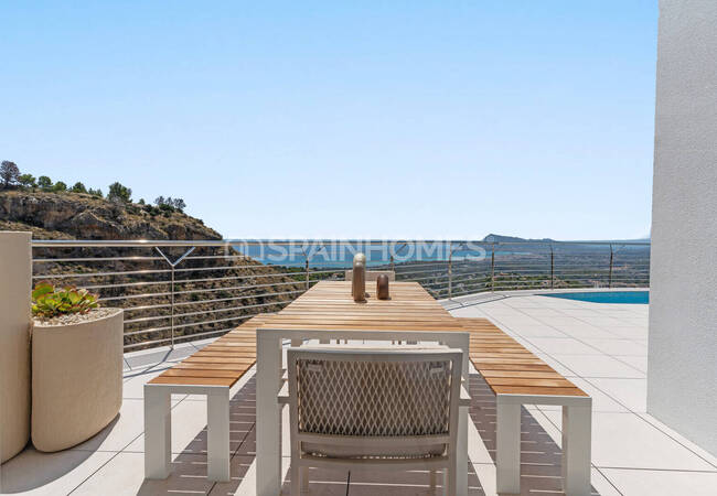 Elegant Property with Private Pool in Altea Alicante 2