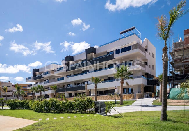 Costa Blanca'da Sahile Yürüme Mesafesinde Modern Daireler 1